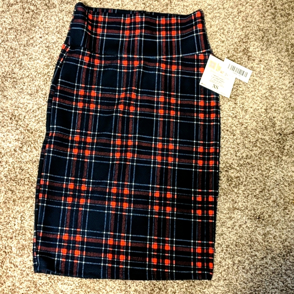 XS lularoe Cassie skirt